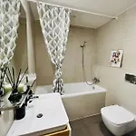 דירה White Pearl With Parking In Holesovice