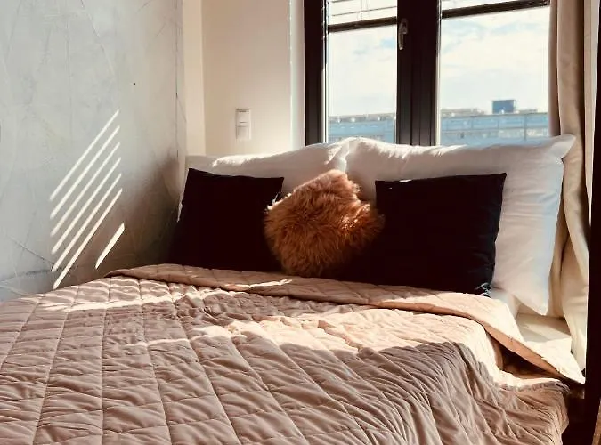 Apartment White Pearl With Parking In Holesovice Prag